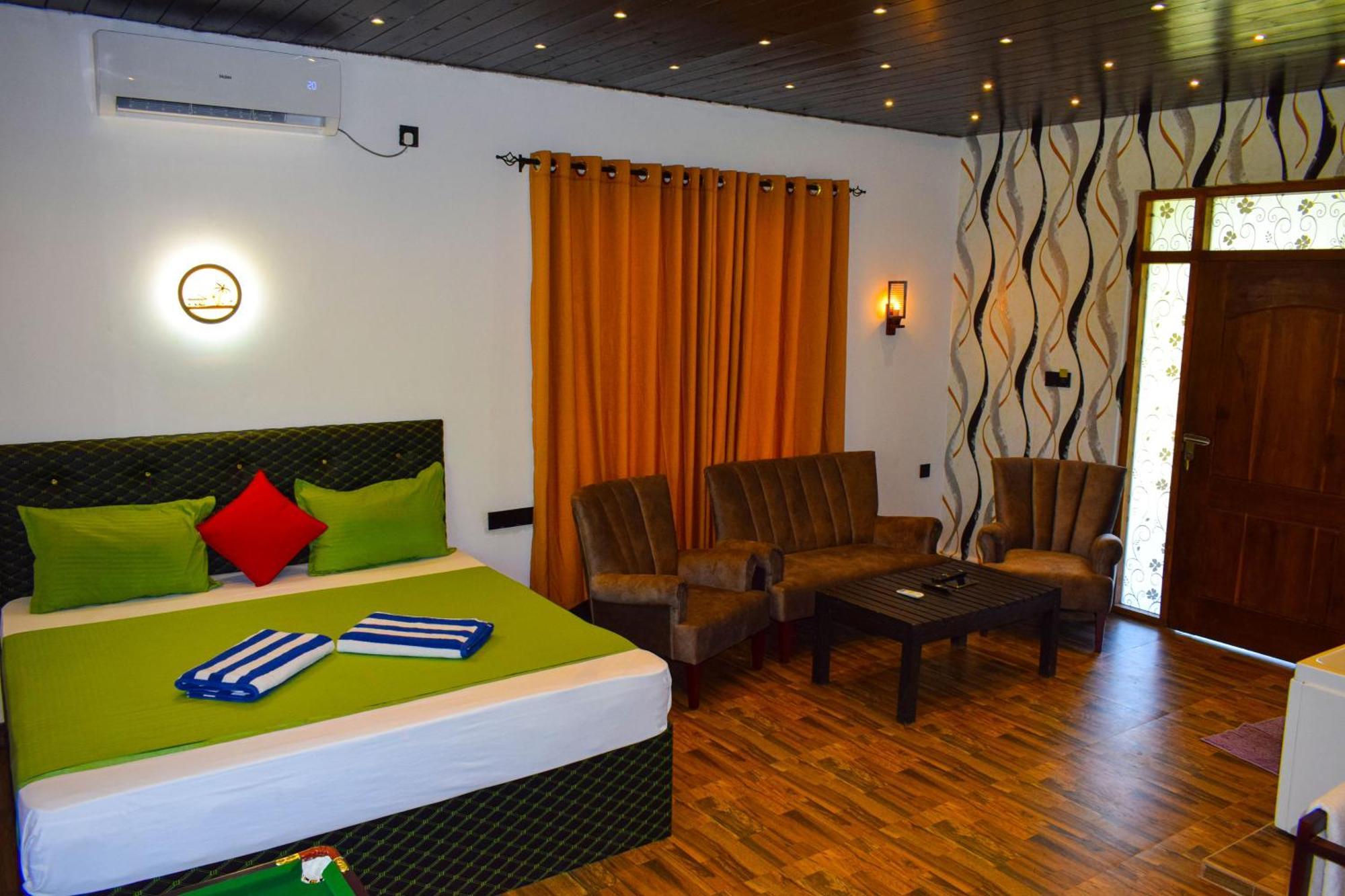 Hotel Green Garden تريكونامالاي المظهر الخارجي الصورة